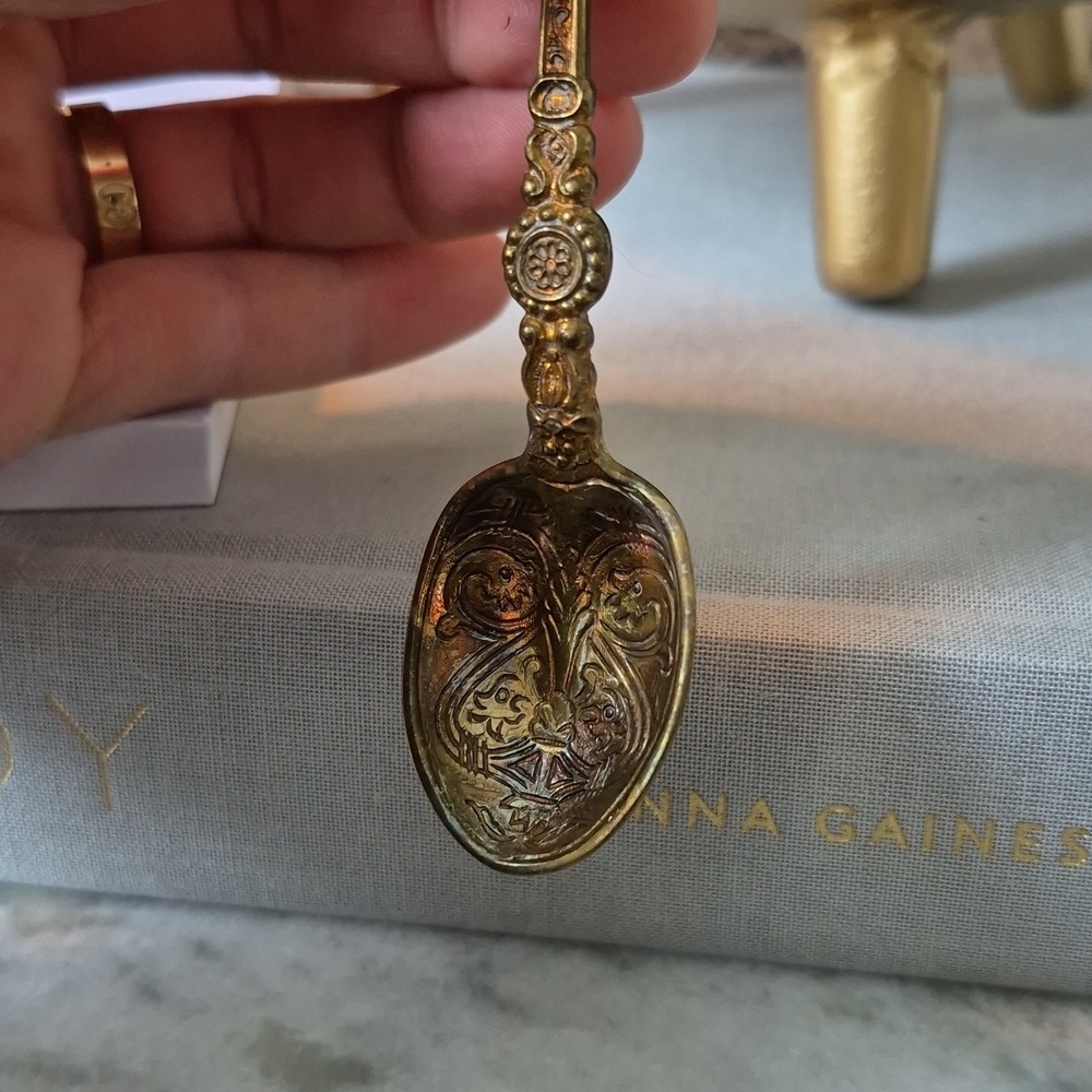 Rare Vintage 1937 George VI Queen Elizabeth Coronation Birks Gilt Sterling Spoon - Picture 4 of 4
